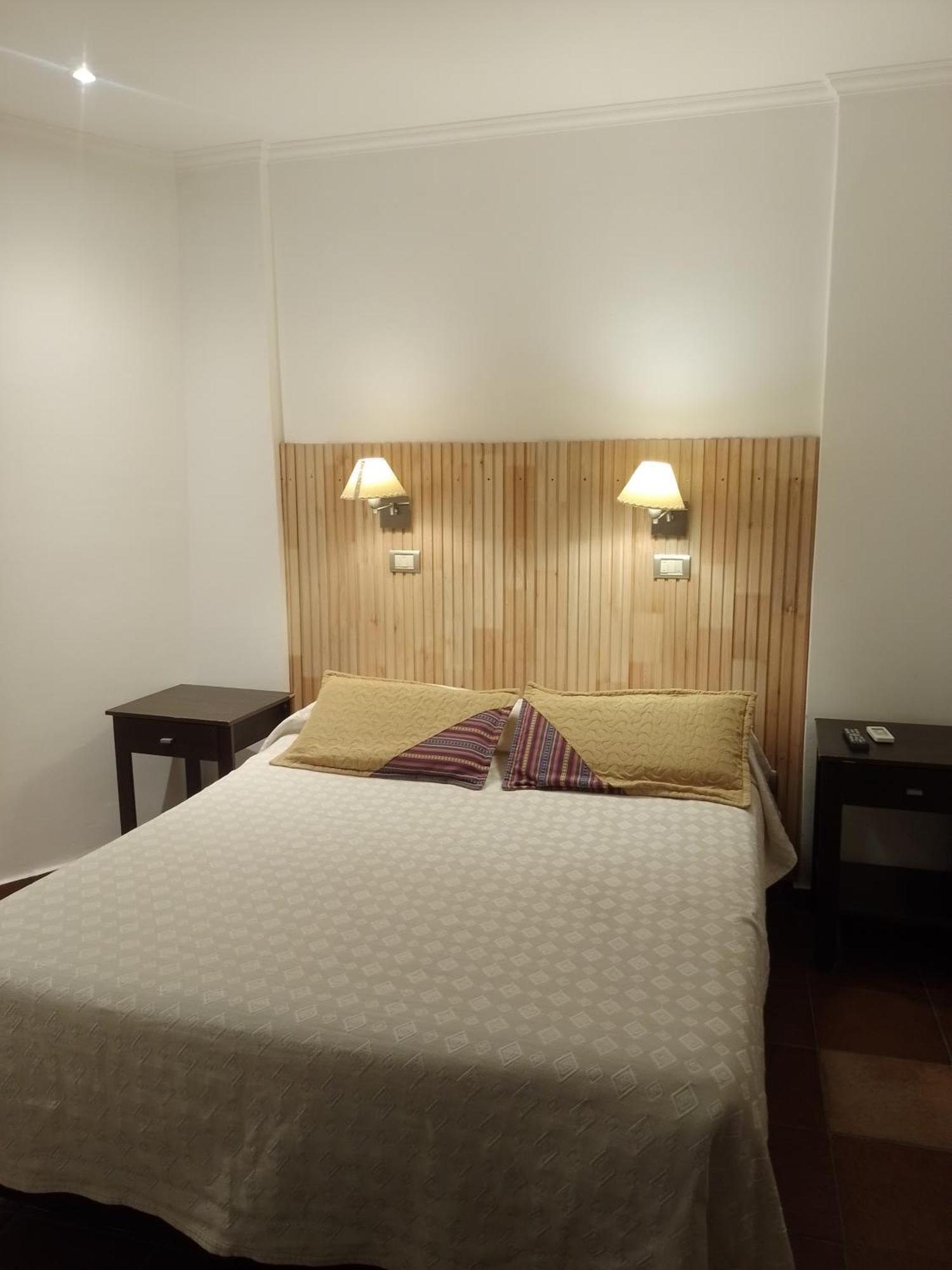 Hotel Residencial Espana Salta Dış mekan fotoğraf